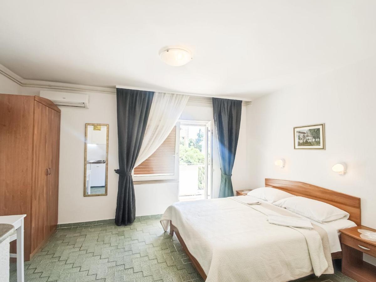 B&B Villa Ivona Baška Voda Eksteriør billede